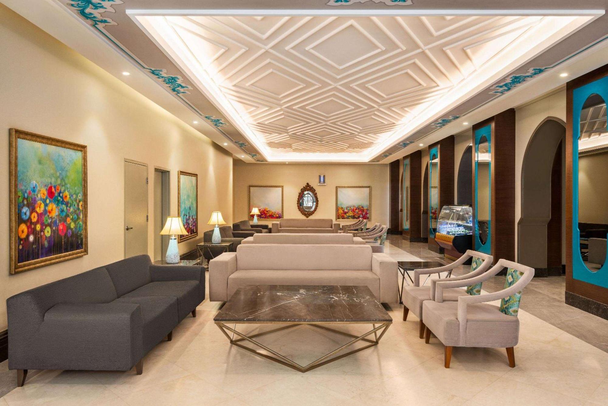 Ramada By Wyndham Makkah Zad Al Tayseer Mekka Exterior foto