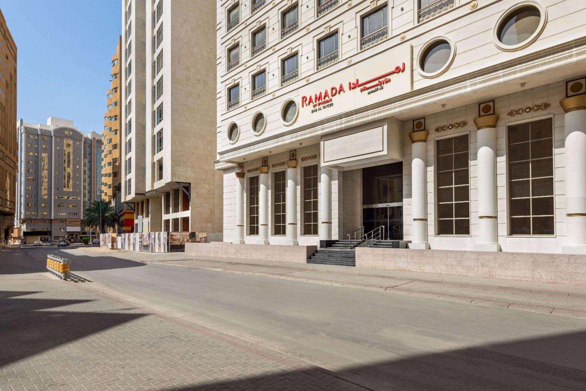 Ramada By Wyndham Makkah Zad Al Tayseer Mekka Exterior foto