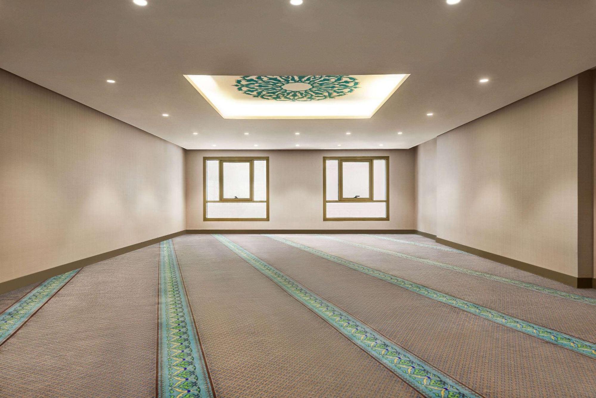 Ramada By Wyndham Makkah Zad Al Tayseer Mekka Exterior foto