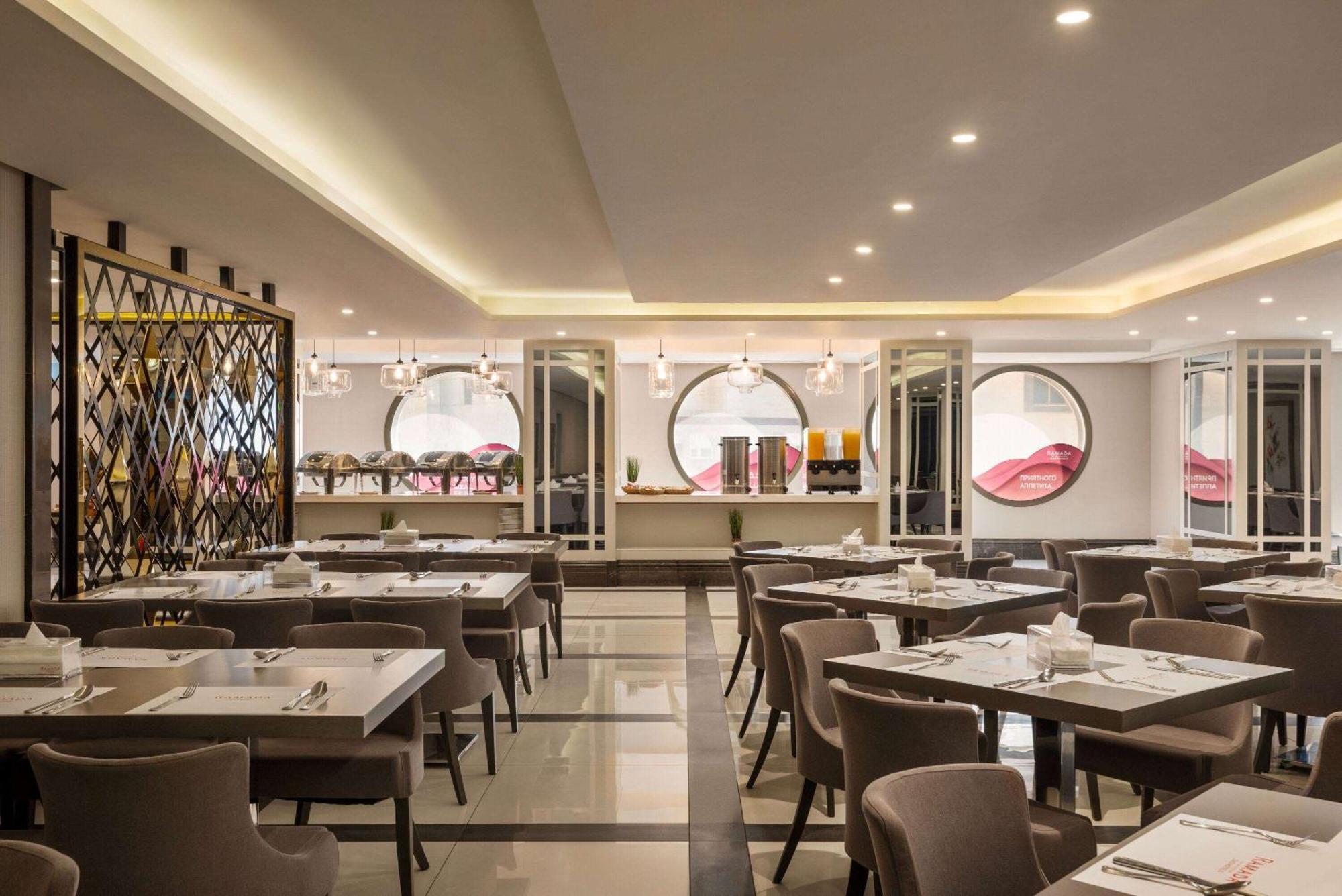 Ramada By Wyndham Makkah Zad Al Tayseer Mekka Exterior foto